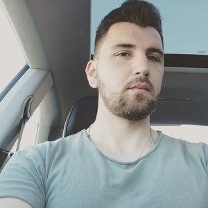 Meet your Posher, Vagelis